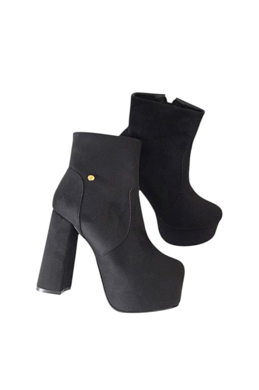 Cesia negro